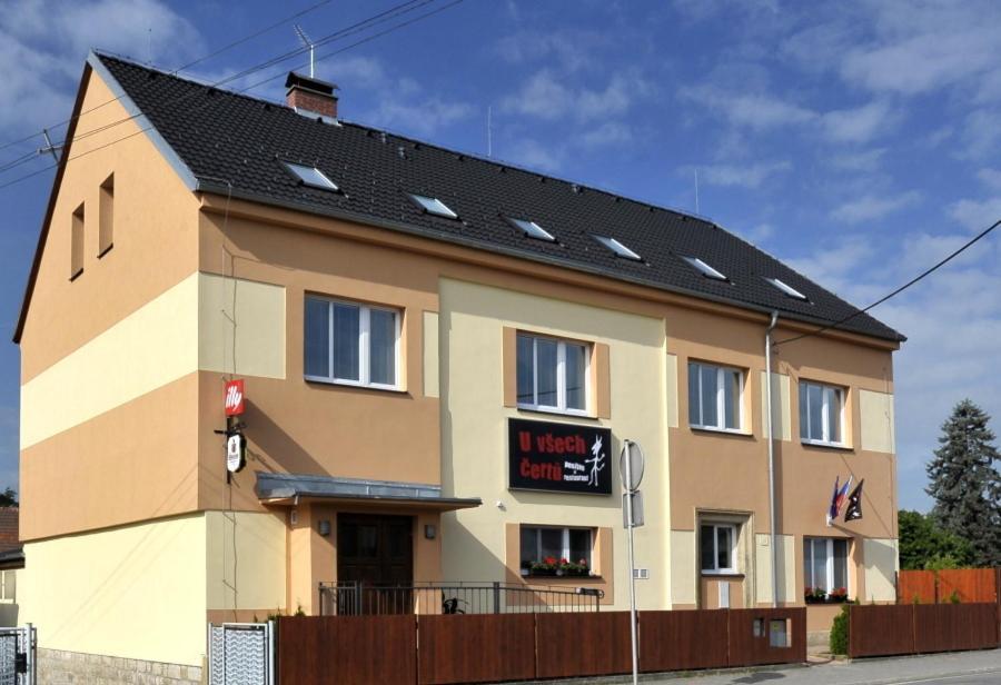 Pension U Vsech Certu Jičín 外观 照片